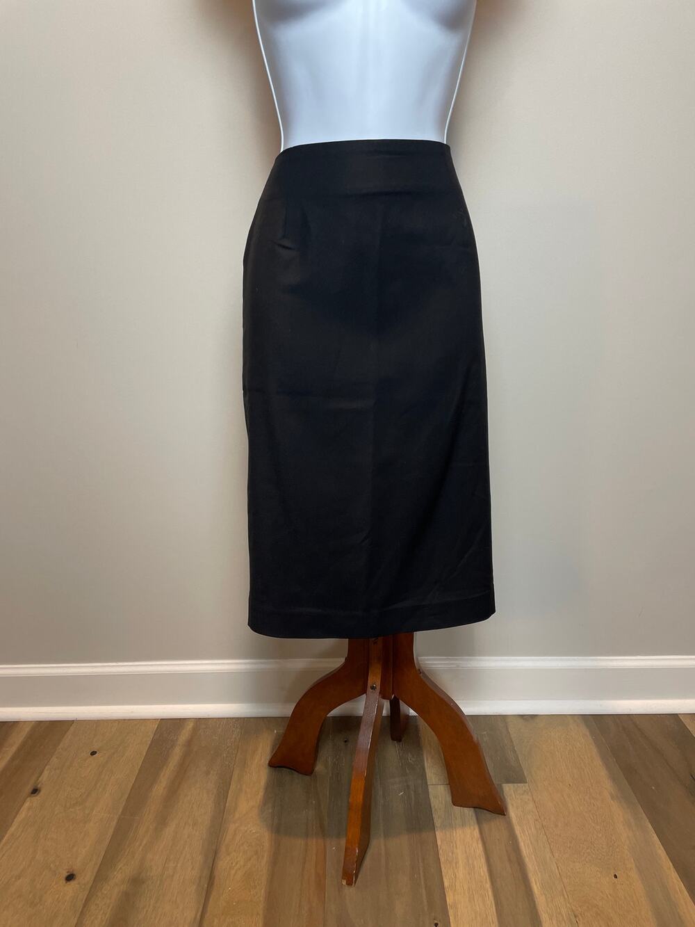 Harvé Benard Pencil Skirt Size 10 Black Cotton Lined Knee Length New Without Tag
